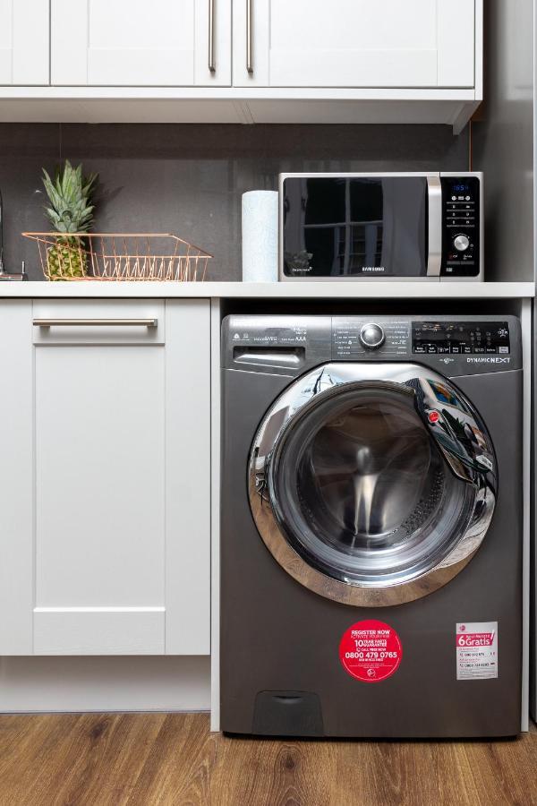 Bright Cheery 4 Bd Apartment By Brighton Station מראה חיצוני תמונה