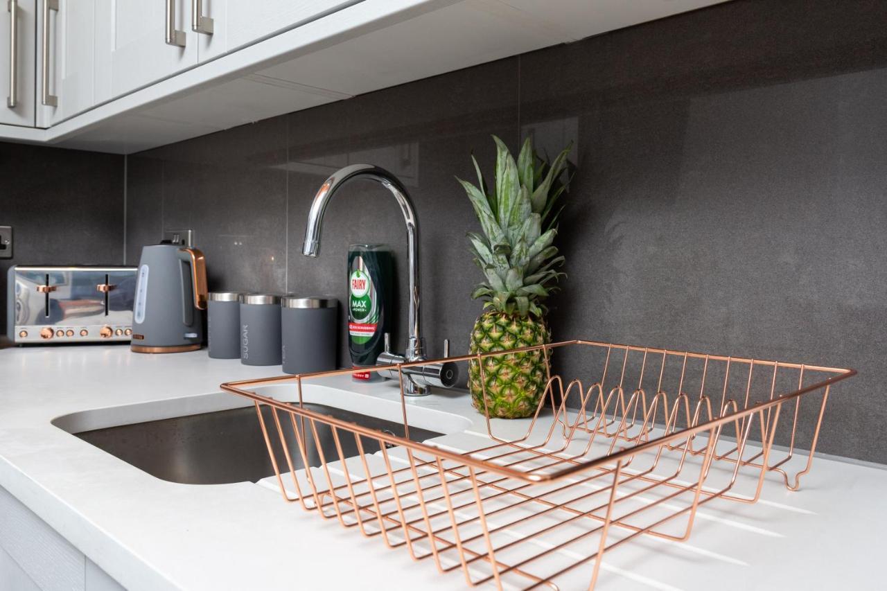 Bright Cheery 4 Bd Apartment By Brighton Station מראה חיצוני תמונה